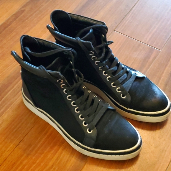The Wishbone Collection - High Top Sneakers - Picture 1 of 6